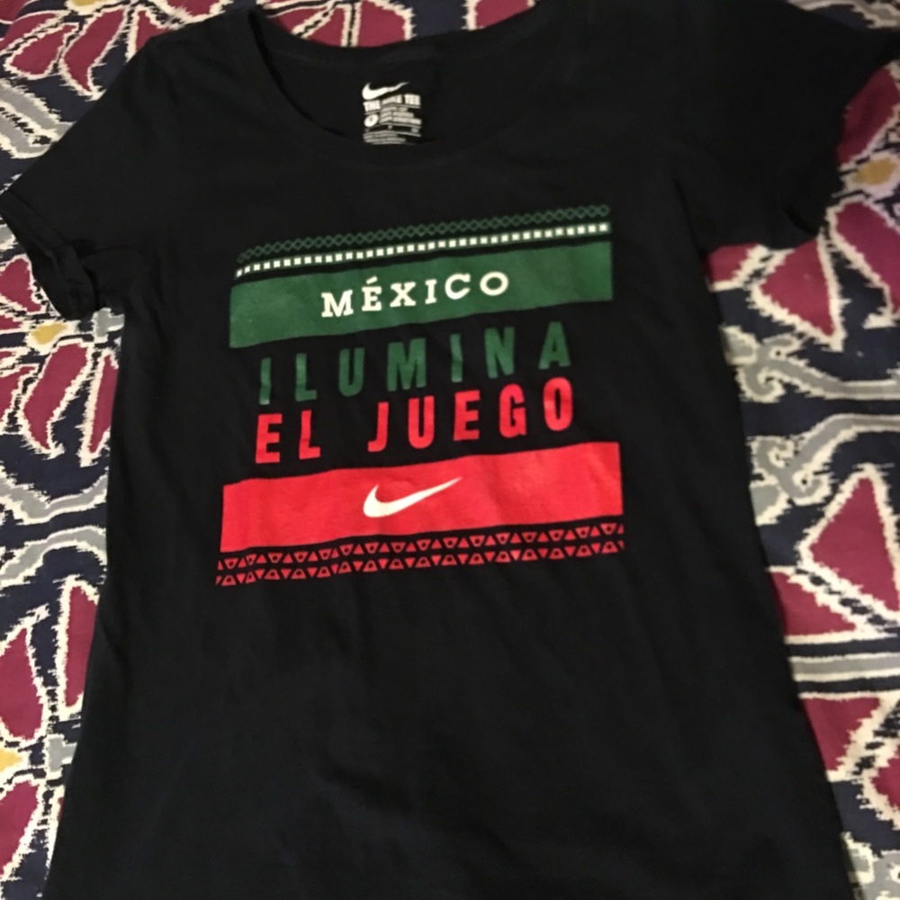 Big Boys Nike Shirt